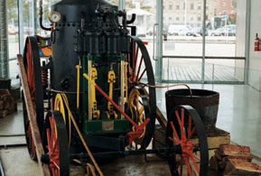 Hershell-Spillman Company steam engine at the Carousel
