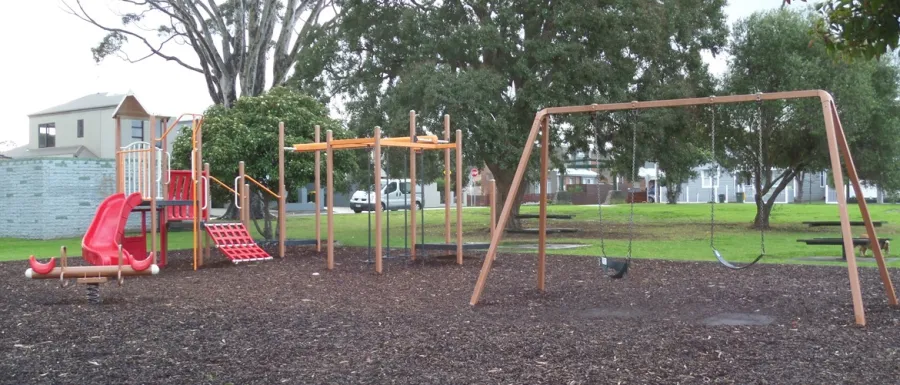 Sladen Park Playground