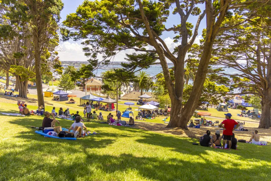 Eastern Beach Reserve picnic area