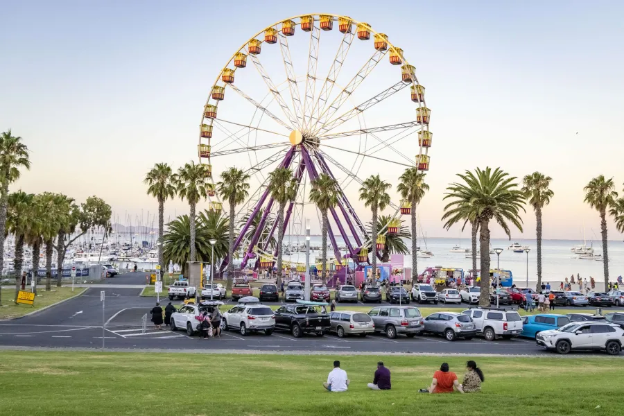 Eastern Beach Reserve car park and ferris wheel