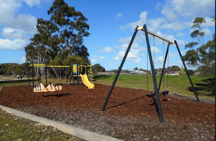 Flinders Avenue Reserve