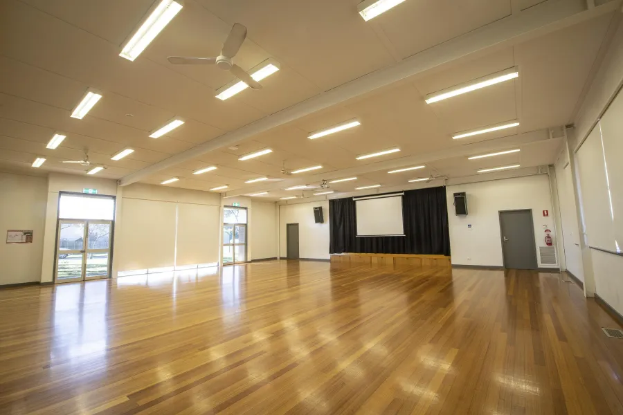 190823 Halls54 - Newcomb Hall