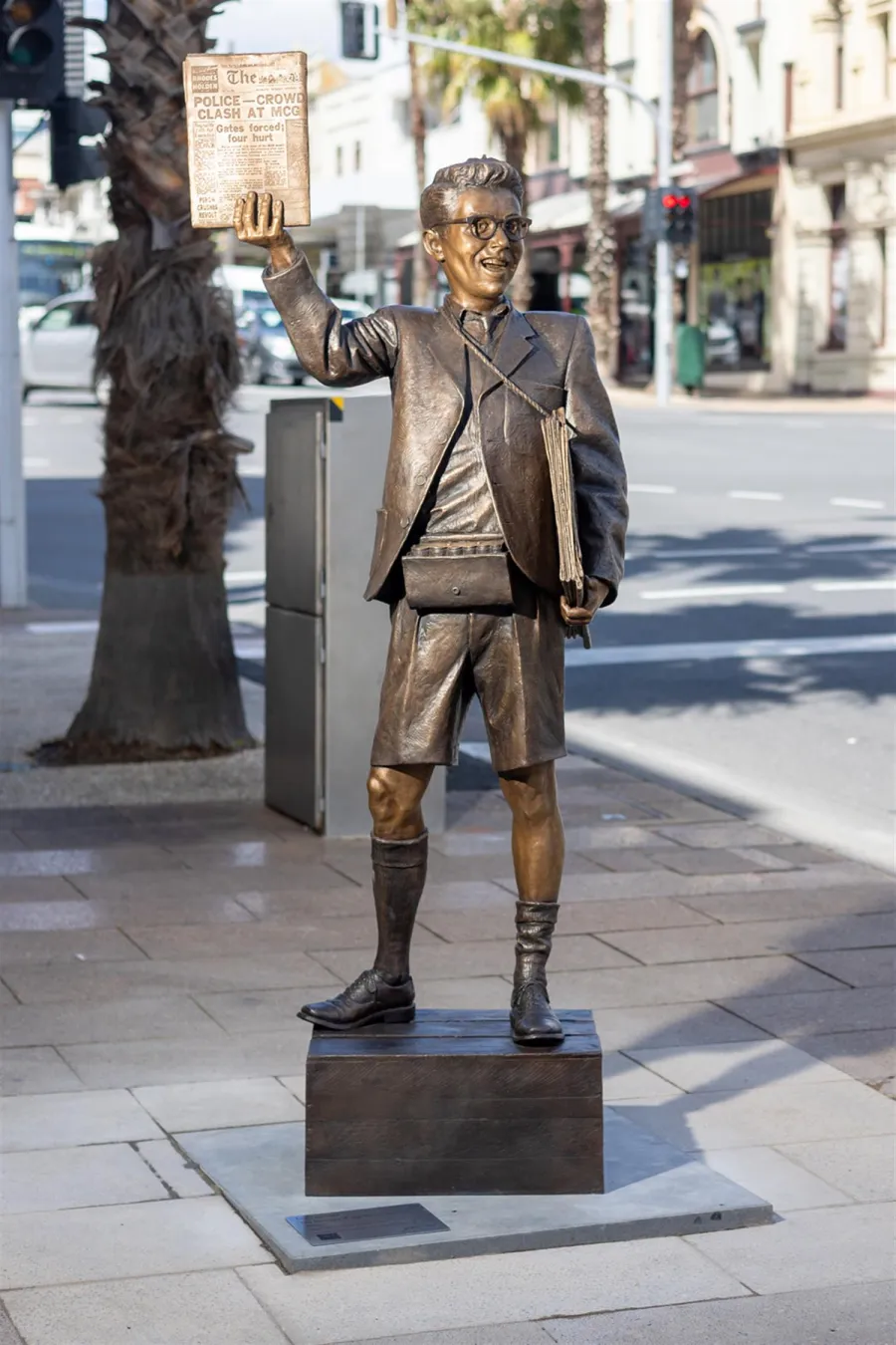Louis Laumen The Newsboy (Frank Costa, Aged 13) (8) - The Newsboy (Frank Costa, aged 13)