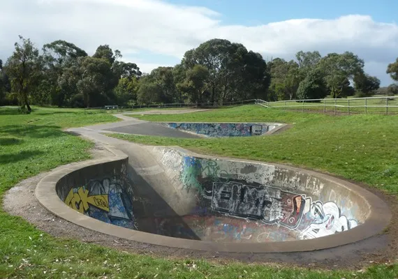 Fountain of Frienship skate park