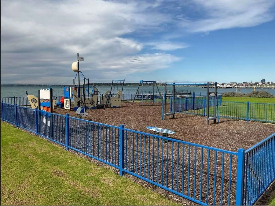 St Helens Park Playground