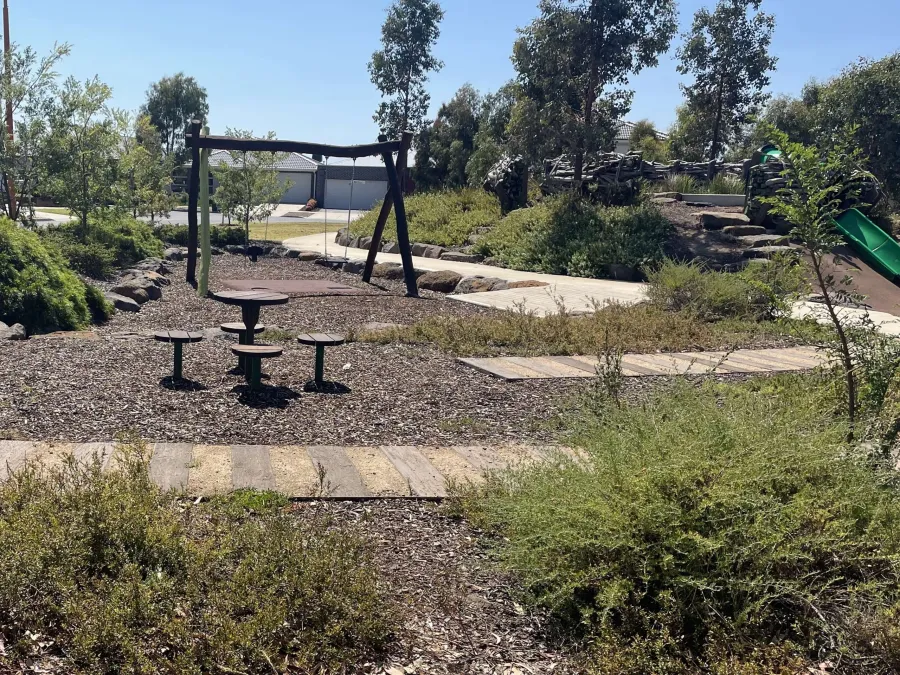 Eminence Street Park