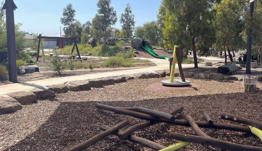 Eminence Street Park