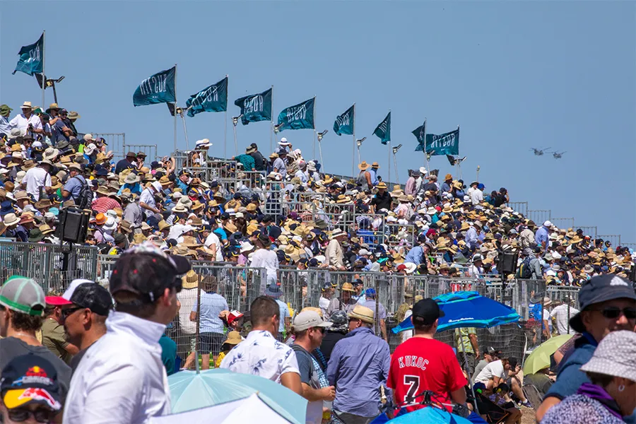 Avalon airshow crowd Avalon airshow crowd