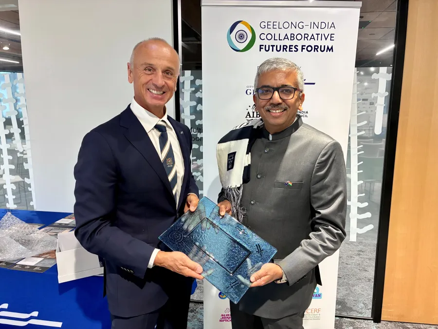City of Greater Geelong Mayor Cr Dr Stretch Kontelj welcomes Consul General of India in Melbourne Shri Anish Rajan to Geelong