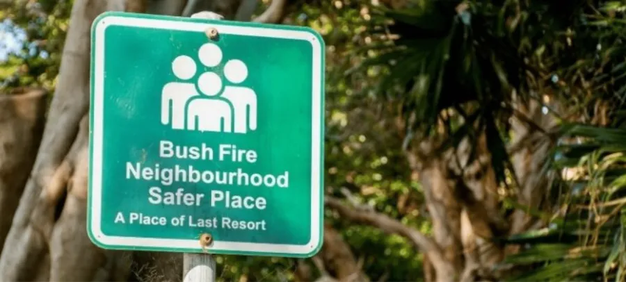 Neighbourhood Safer Place, Place of Last Resort signage