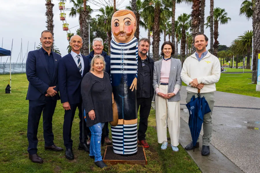 David Buchanan from Advanced Fibre Cluster, Mayor Kontelj, Mark Nothnagel from Sykes Advanced Manufacturing, artist Vicki Clissold, Jan Mitchell's son Caolan Mitchell, City CEO Ali Wastie and Nick Bernard from Sykes