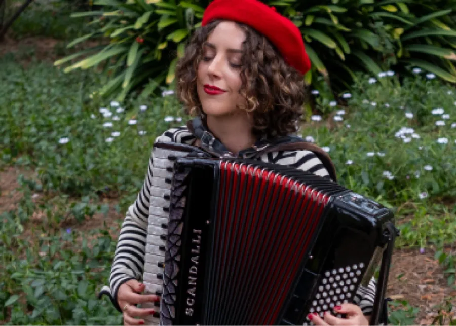 Enjoy musical entertainment by Lucy Riddett