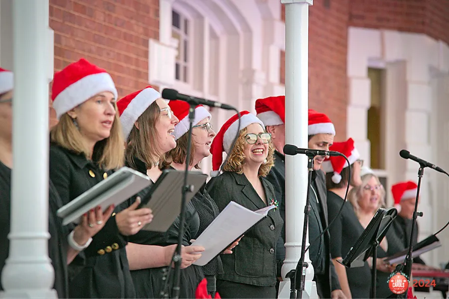 Lara Carols 2024