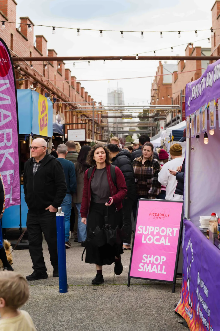 Christmas Market Image of people walking down the Laneway