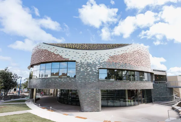 Boronggook Drysdale Library