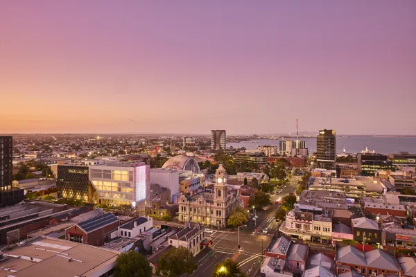 Central Geelong at dusk facing north