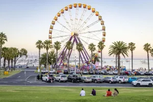Eastern Beach Reserve car park and ferris wheel