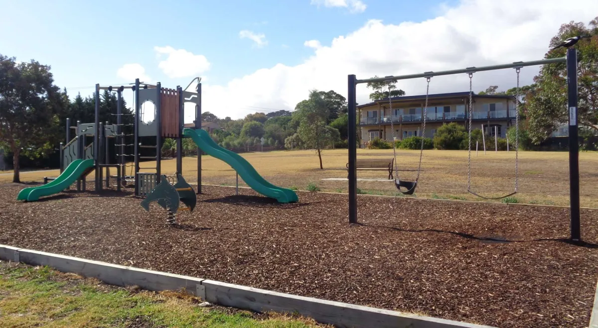 Malcolm Reserve (aka Tanderra Court Reserve)