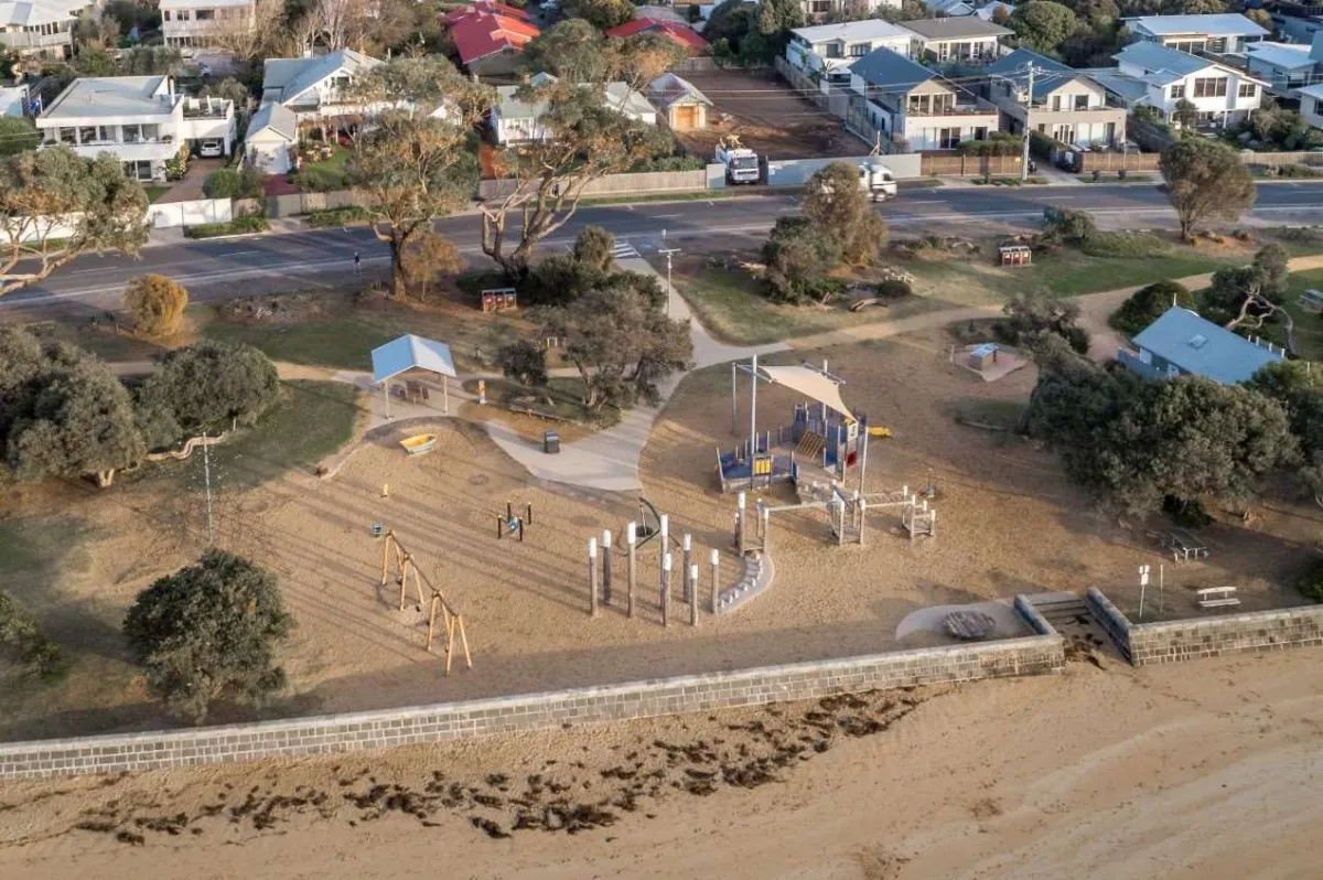 Frank Ellis reserve