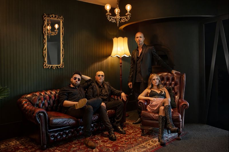 Hindley Street Country Club - Live in 26